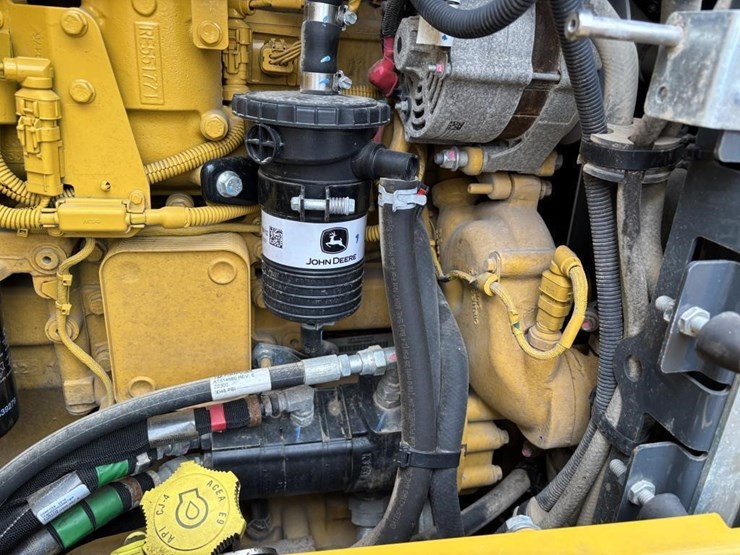 2023-john-deere-544-image-38