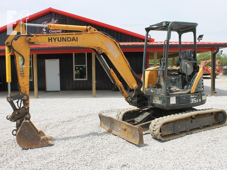 hyundai-robex-35z-9-image-1