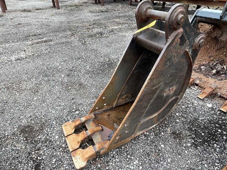 caterpillar-304.5-image-1