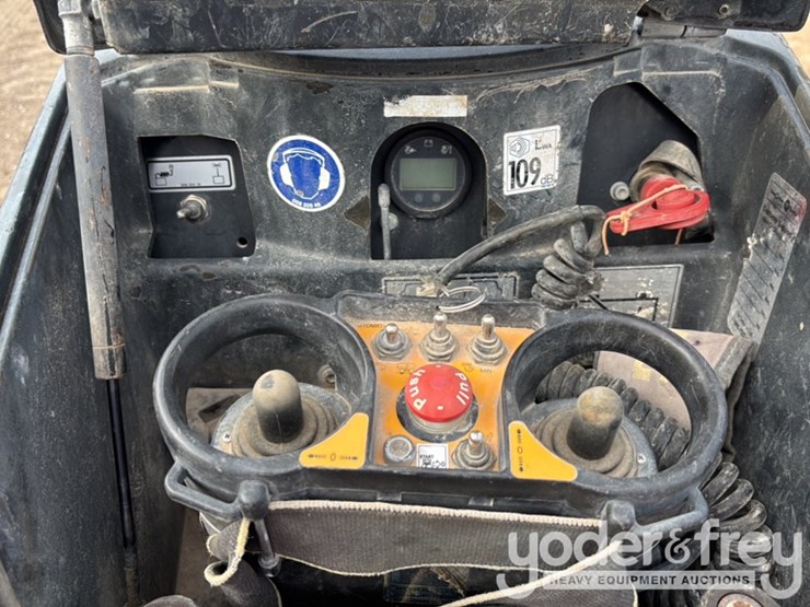2022-bomag-bmp8500-image-30