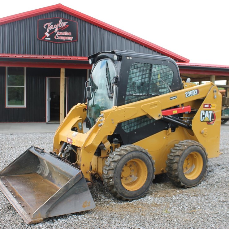 CATERPILLAR 236D3