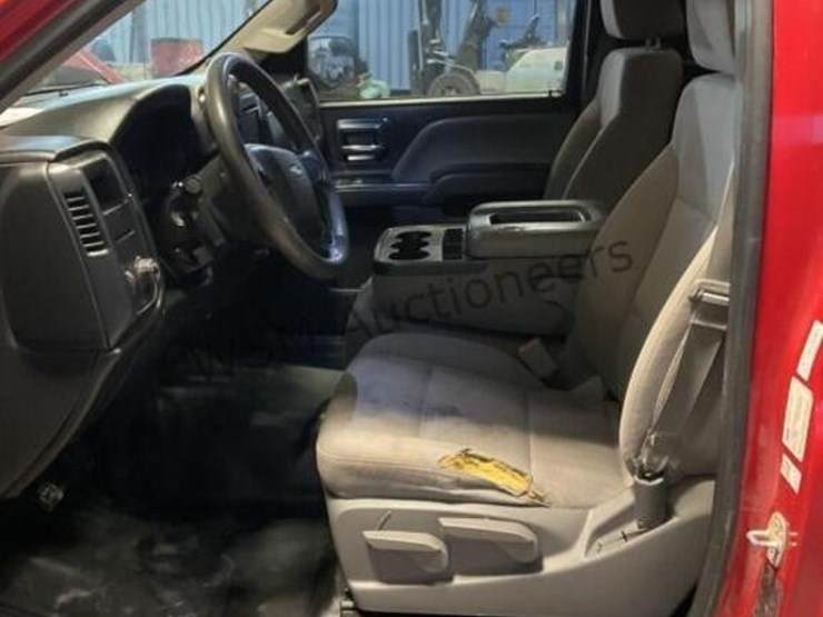 2015-chevrolet-silverado-1500-image-21