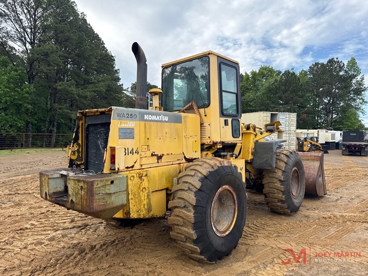 1998-komatsu-wa250-3l-image-2