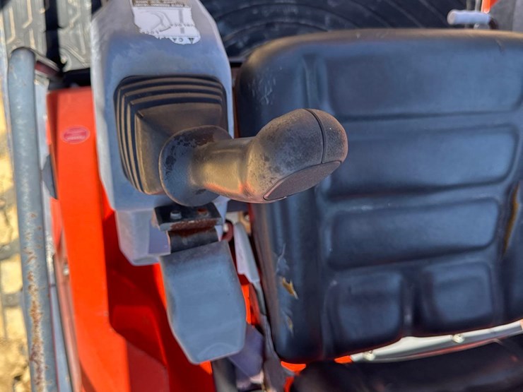 2009-kubota-u45-image-19