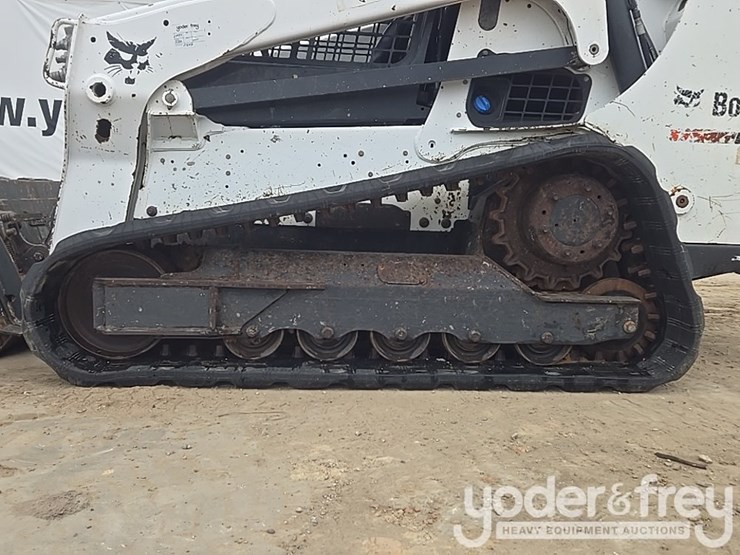 2016-bobcat-t750-image-9
