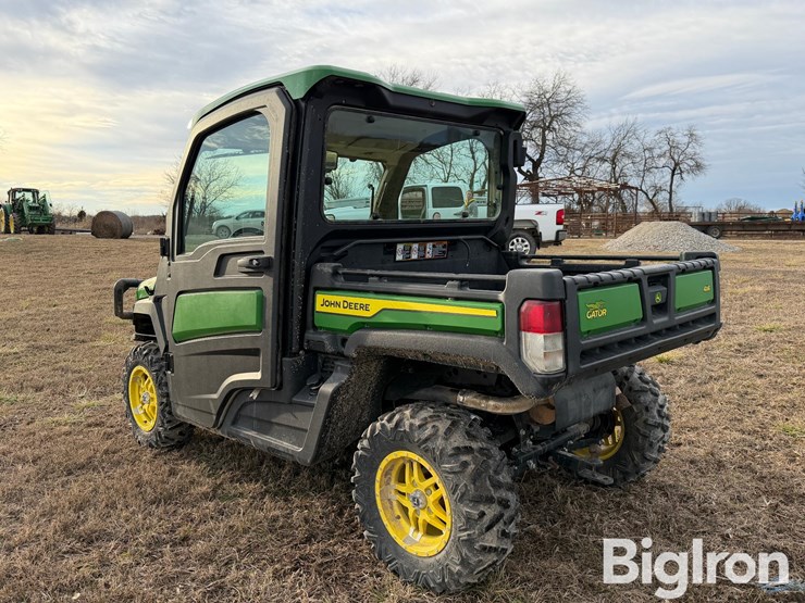 2021-john-deere-xuv-835r-gator-4x4-utv-image-7