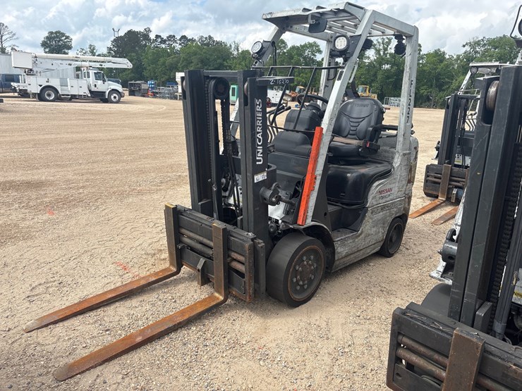 #16270-•-2015-nissan-cf50lp-forklift-image-1