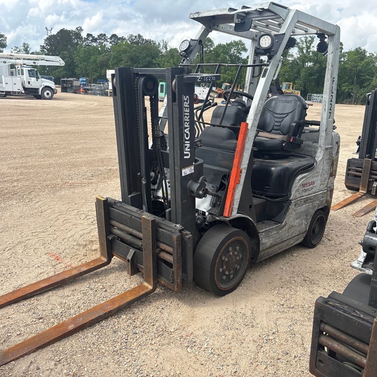 #16270 • 2015 NISSAN CF50LP FORKLIFT