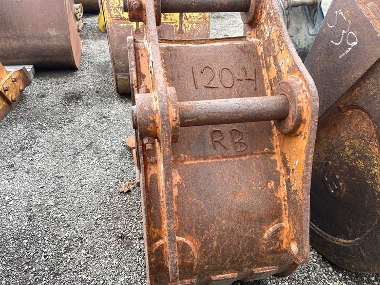 #5026-•-excavator-bucket-image-6