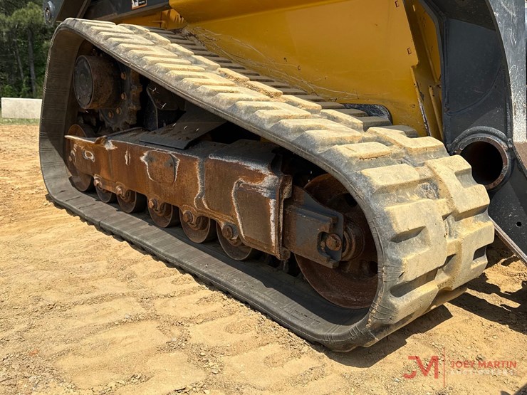 deere-331g-image-9