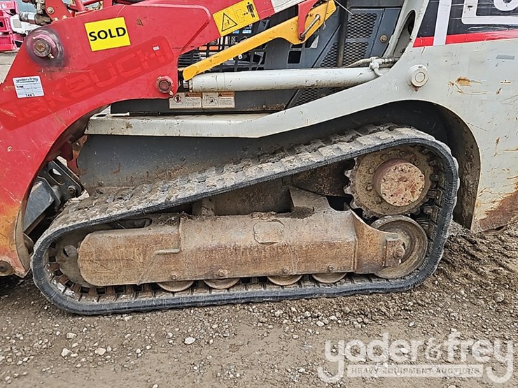 2018-takeuchi-tl8-image-17