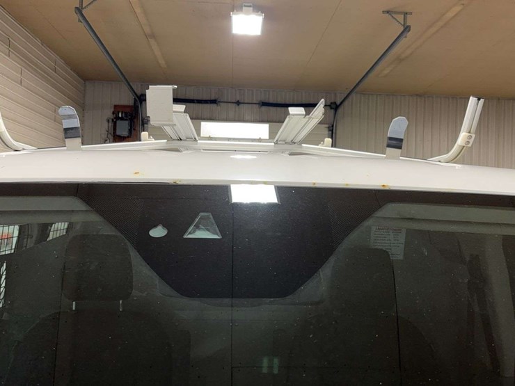 2016-ford-transit-image-31