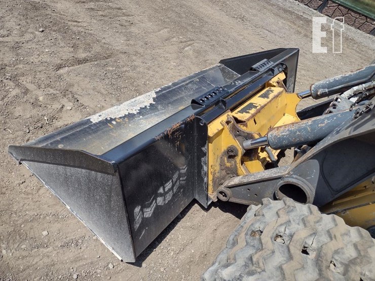 2022-deere-333g-image-18