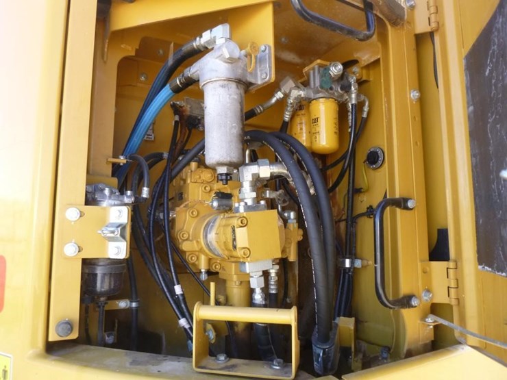 2019-caterpillar-335f-lcr-image-43