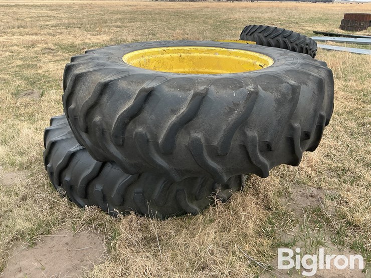 co-op-20.8-38-tires-&-rims-image-3
