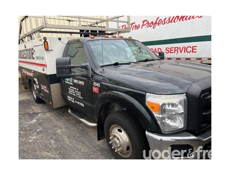 2015-ford-f350-sd-image-4