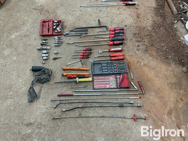 various-hand-tools-image-8