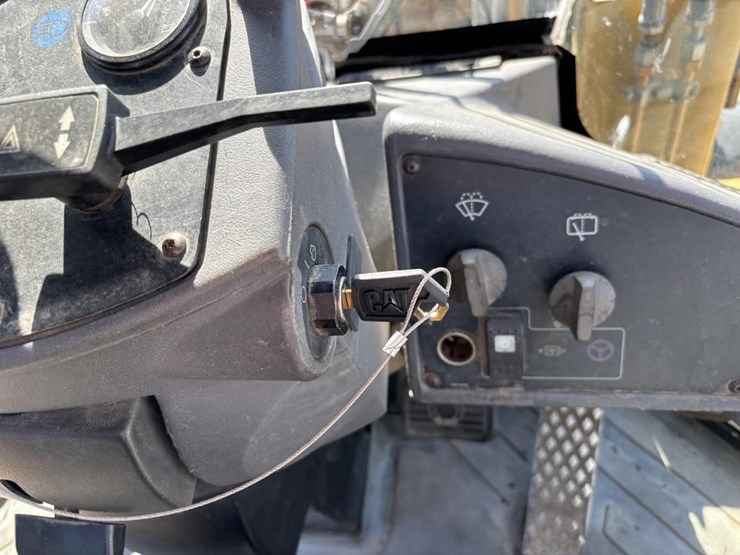 2005-caterpillar-it14g-image-33