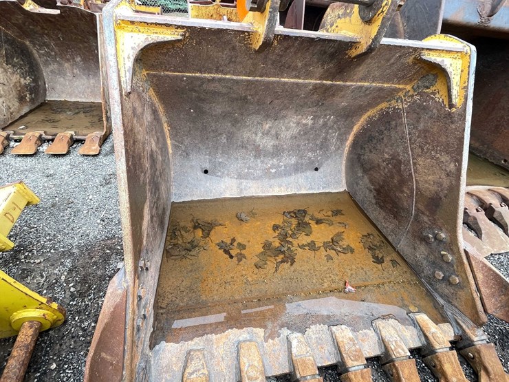 #5020-•-excavator-bucket-image-4
