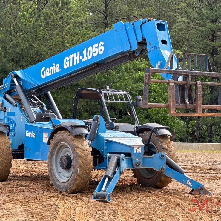 2019 GENIE GTH1056
