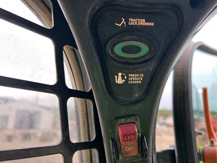 2016-bobcat-s450-image-24