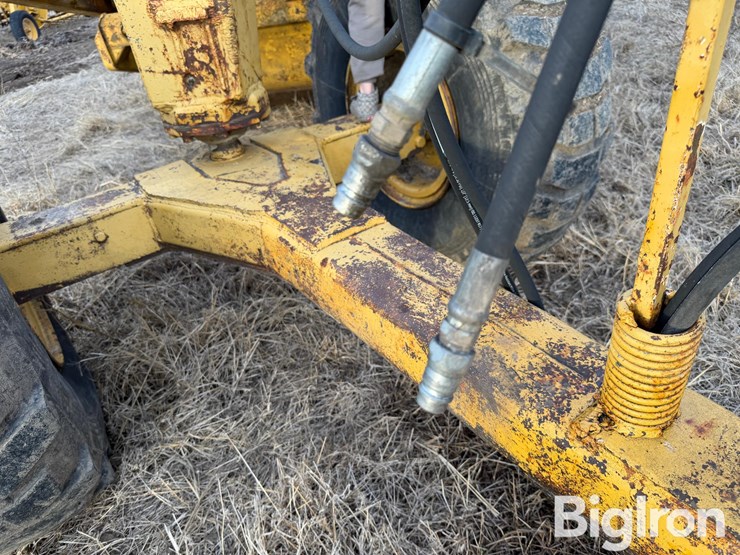 caterpillar-pull-type-scraper-image-12