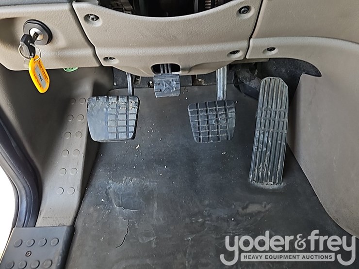 2019-freightliner-cascadia-125-image-33