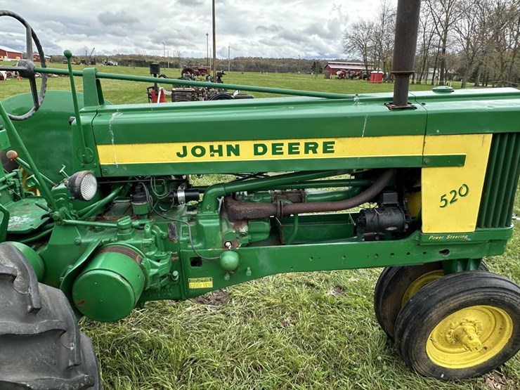 john-deere-520-image-8