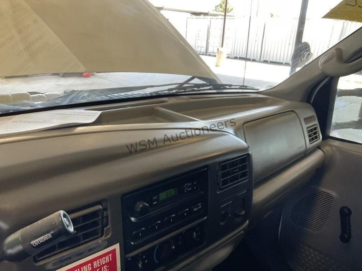 2004-ford-f450-image-24