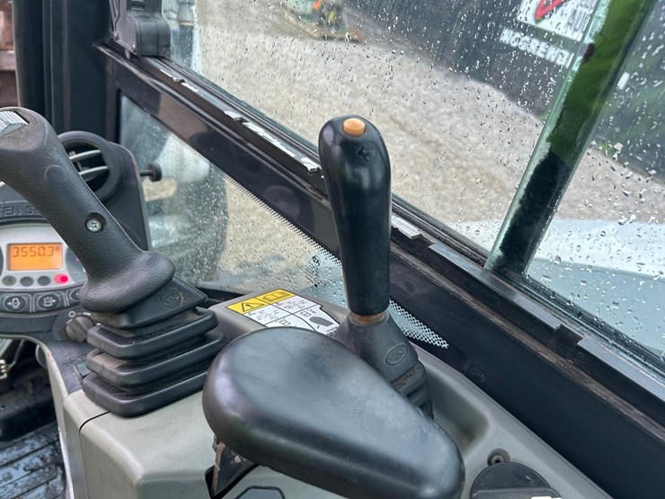2018-bobcat-e85-image-23