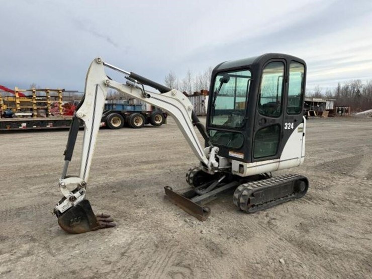 2013-bobcat-324-image-1