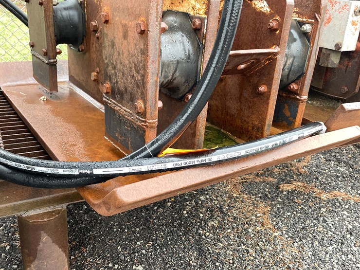 #5036-•-hydraulic-plate-compactor-attachment-image-9