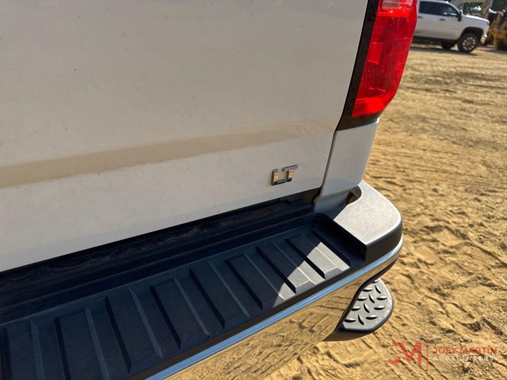 2019-chevrolet-2500-image-9