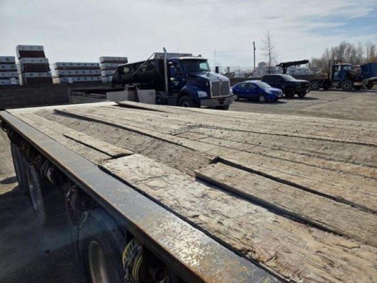 2011-kenworth-t800-image-22