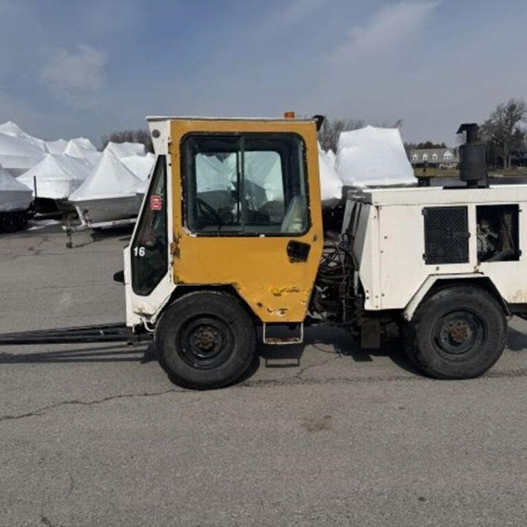 1996 TRACKLESS MT5T