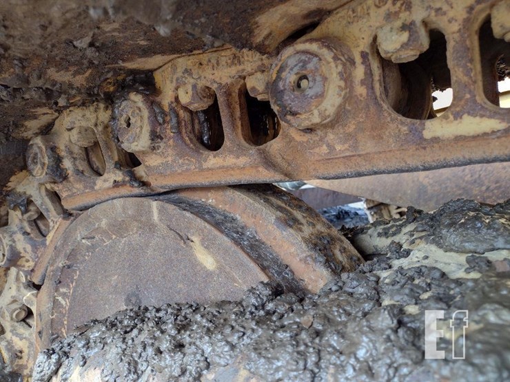 caterpillar-d6-image-24