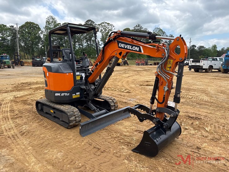 unused-2024-develon-dx-27z-mini-excavator-image-3