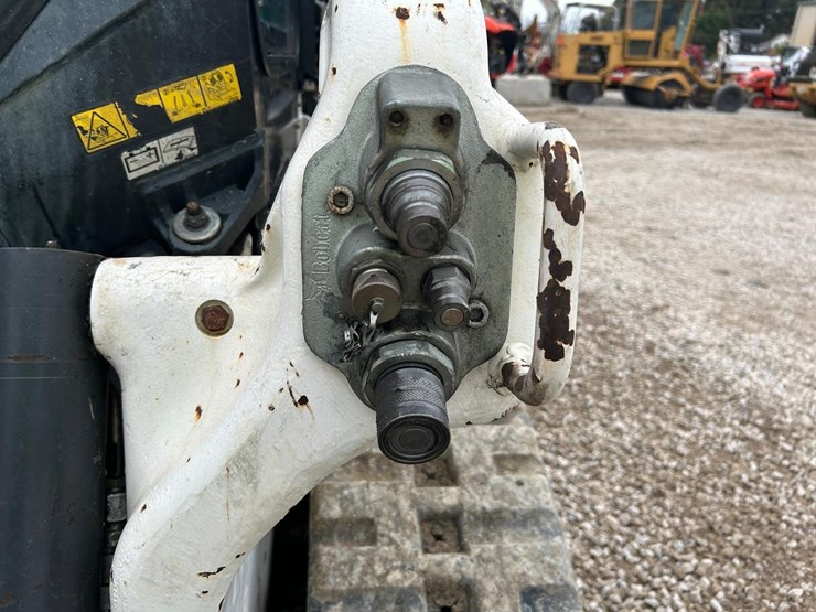 2020-bobcat-t66-image-11