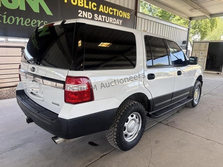 2017-ford-expedition-image-9