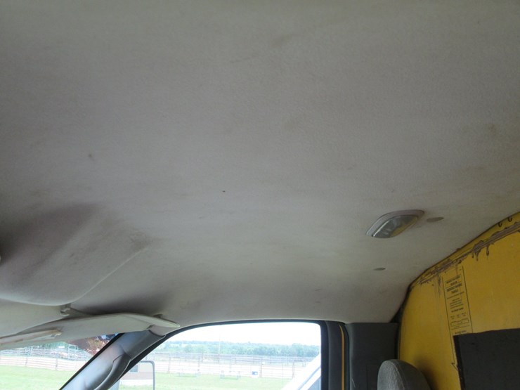2006-gmc-3500-image-32