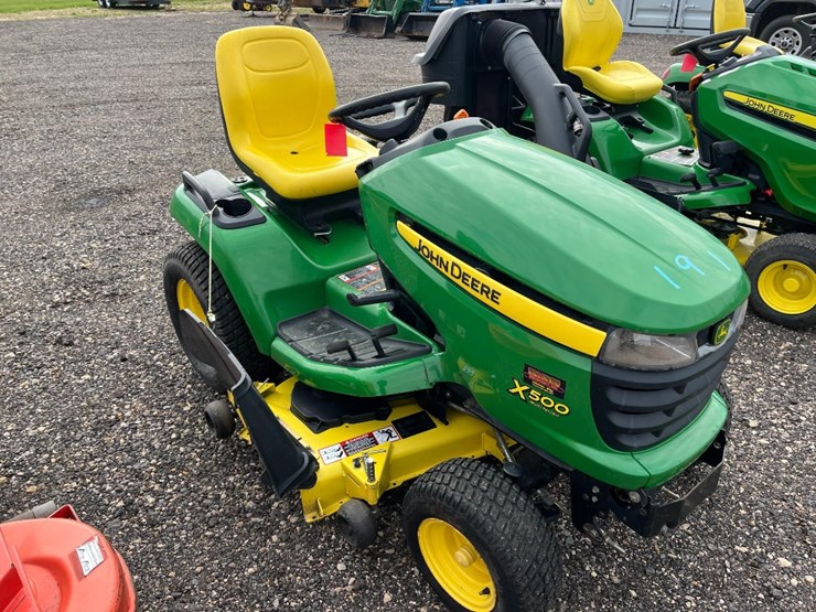 john-deere-x500-image-1