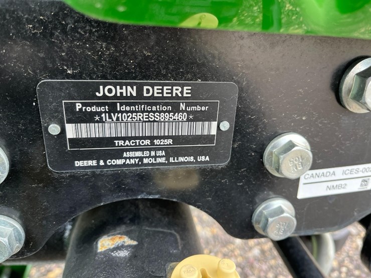 john-deere-1025r-image-10