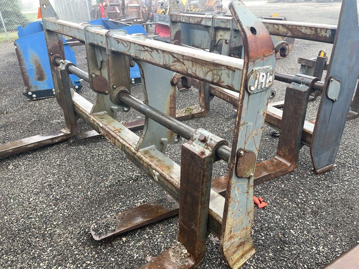 #5066-•-set-of-forks-with-quick-attach-mount-image-13
