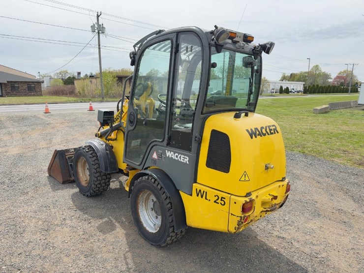 2008-wacker-neuson-wl25-image-3
