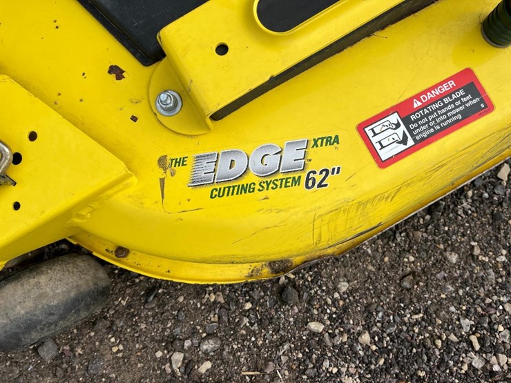 john-deere-x720-image-4