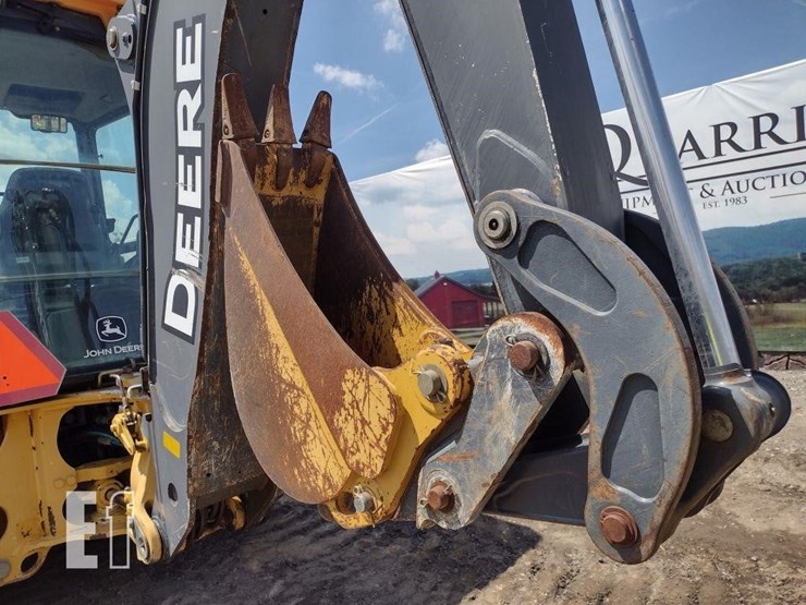 2010-deere-310j-image-38
