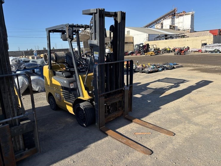 2020-caterpillar-2c6000-image-2