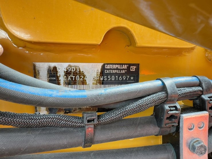 2023-caterpillar-249d3-image-29