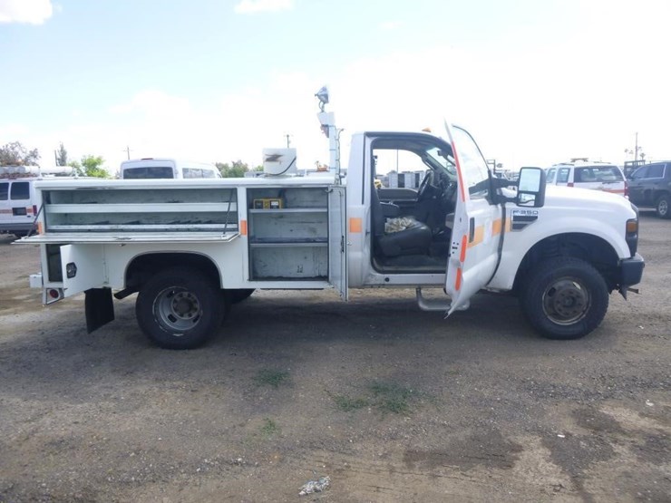 2009-ford-f350-image-16