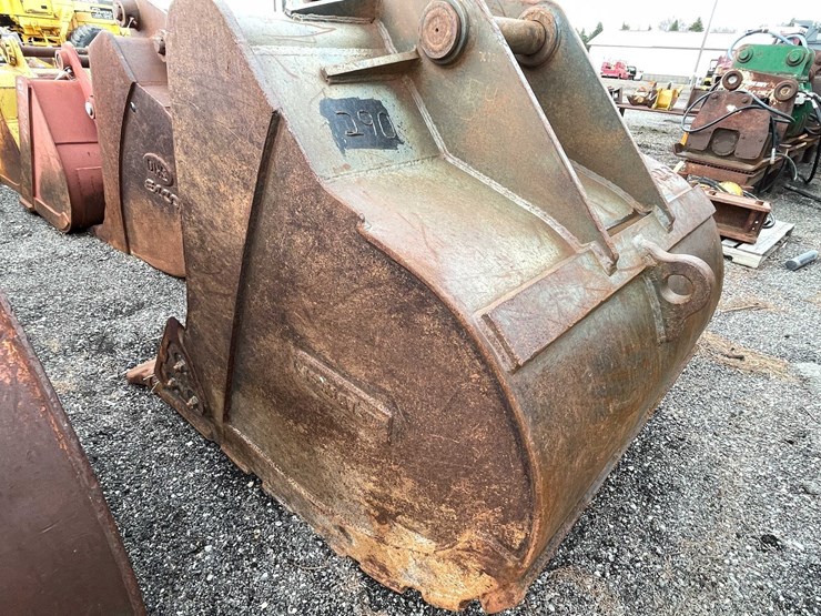 #5015-•-excavator-bucket-image-8